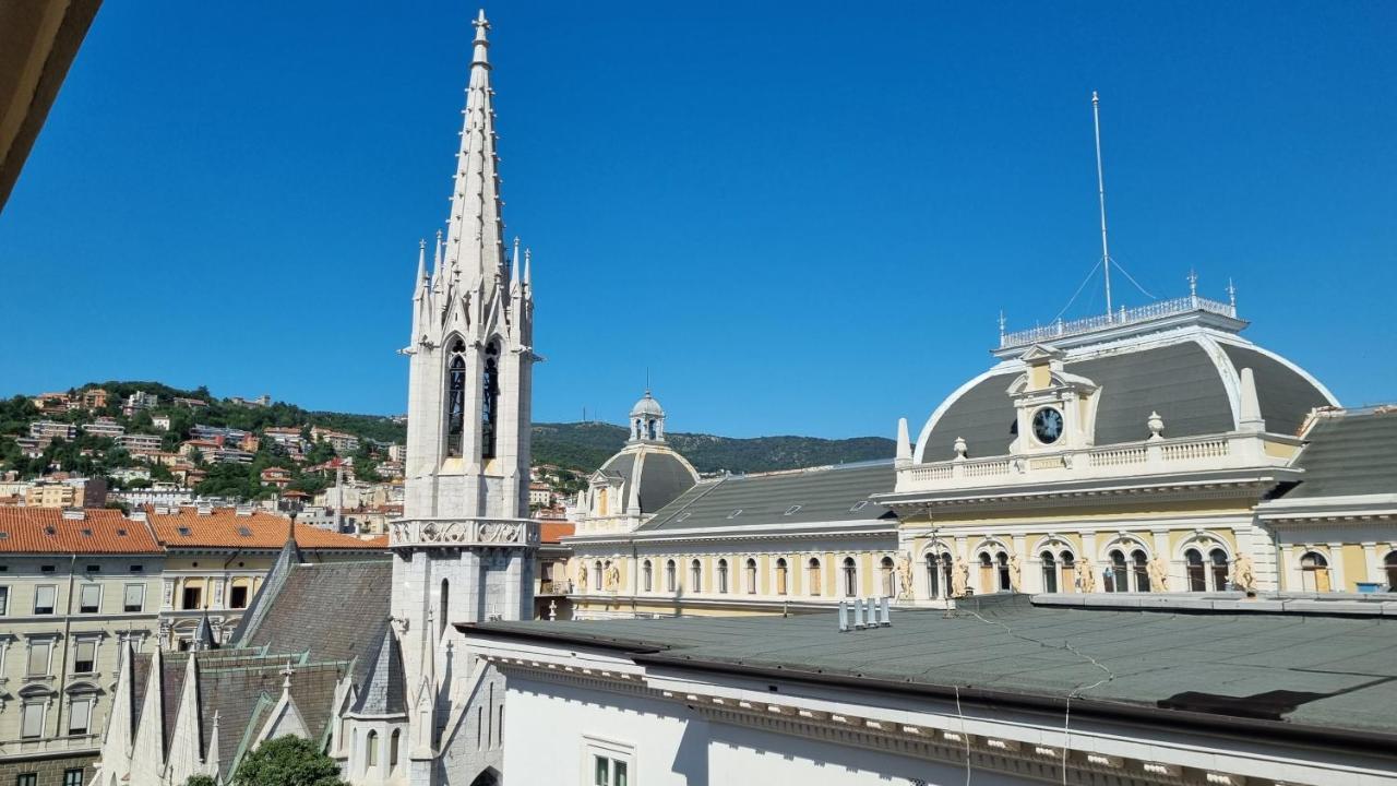 Milano Apartment Триест Экстерьер фото