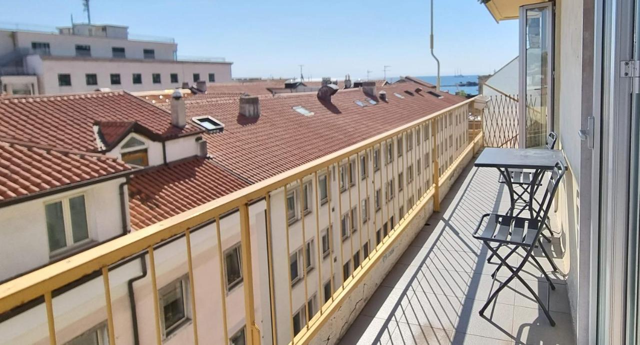 Milano Apartment Триест Экстерьер фото